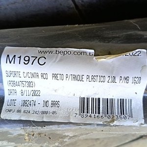 Soporte de Acero Negro para Tanque de Combustible de 210 Lts. Mercedes Benz 1620 - imagen 4