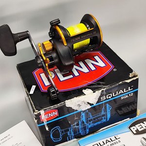 Reel Rotativo Penn Squall 12 (SQL12) con Caja y Accesorios - imagen 3