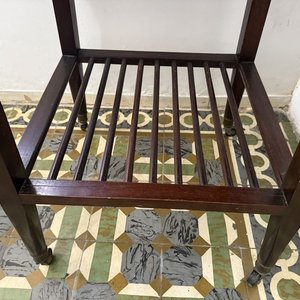 Mesa Auxiliar de Madera con Plato Giratorio de Cobre - imagen 3