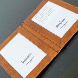 Portarretratos de Cuero Neiman Marcus 4x6 cm - imagen 2