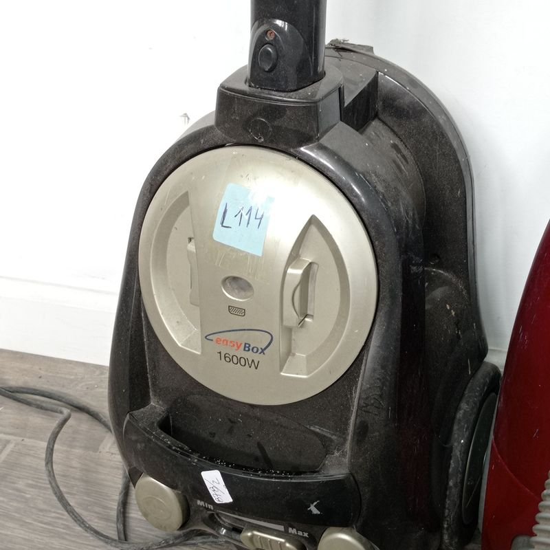 Dos aspiradoras de alta potencia para limpieza eficiente - imagen 2