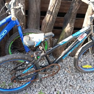 Lote de 2 Bicicletas Rodado 20 Baccio para Repuesto o Reparar - imagen 4
