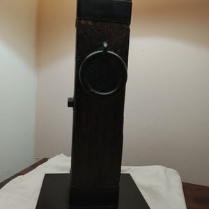 Lámpara Artesanal con Base de Madera y Hierro - imagen 2