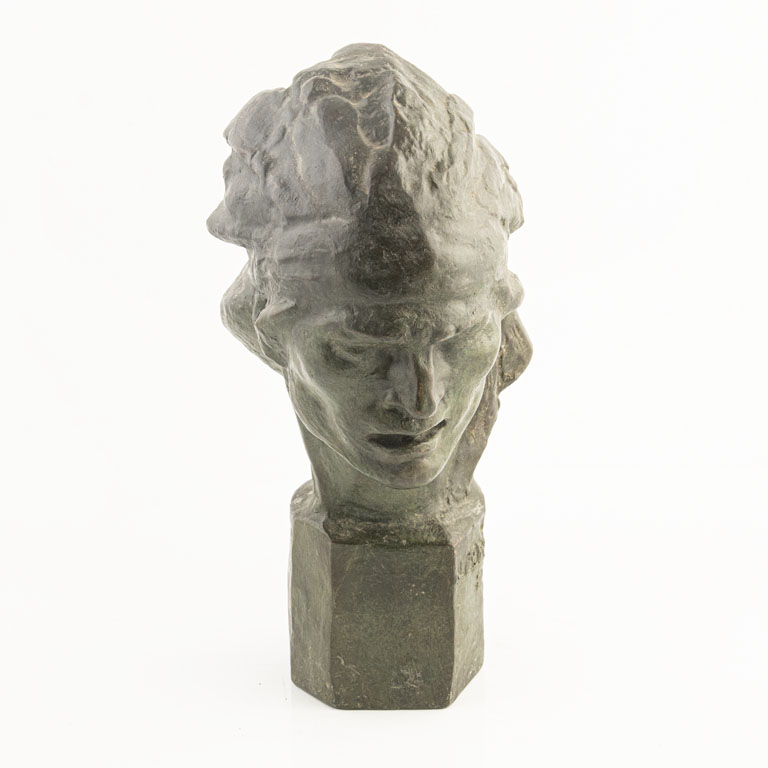 José Luis Zorrilla de San Martín. Cabeza de indio. Bronce, alto 25 cm - Descripción detallada en español