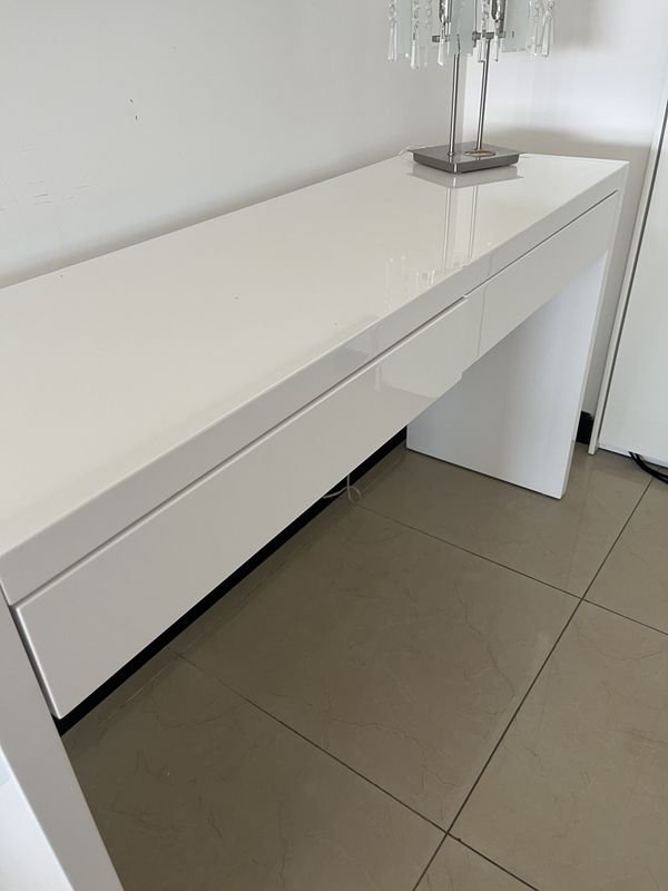 Mueble laqueado blanco con 2 cajones de excelente calidad - imagen 3