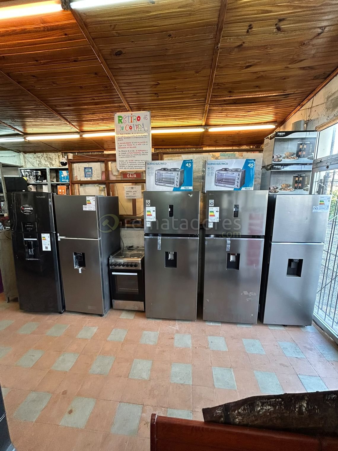 Lote de Electrodomésticos: Heladeras y Cocinas