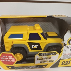 Camión Transformable CAT 2 en 1 con Luces y Sonido - imagen 5