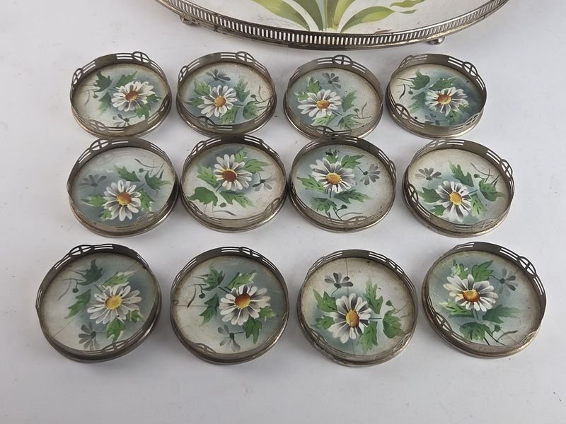 Gran bandeja y posavasos en mayolica alemana y metal para decoración del hogar - imagen 5