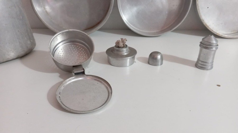 Conjunto de utensilios de cocina de aluminio para camping o excursiones - imagen 4