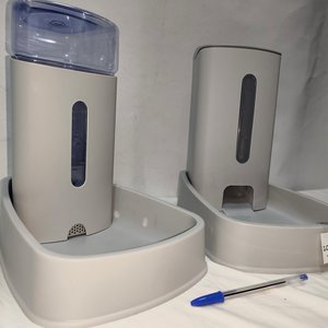 Juego de Comedero y Bebedero Automático para Mascotas, Gris - imagen 4