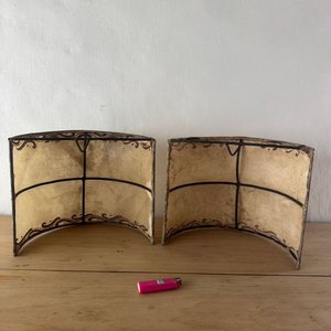 Par de Pantallas para Lámparas de Cuero y Hierro con Diseño - imagen 2