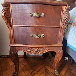 Juego de Mesas de Luz Antiguas de Madera con Cajones y Puerta - imagen 3