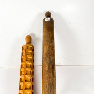 Dos Rodillos de Madera para Amasar (uno Rallado) - imagen 3