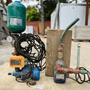 Lote anterior: Bomba de Agua y Presurizador con Accesorios