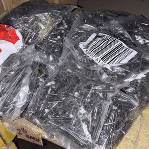 Lote siguiente: Bolsas de Clavos para Construcción