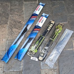 Lote anterior: Escobillas Limpiaparabrisas Bosch y Deutsch Varios Tamaños