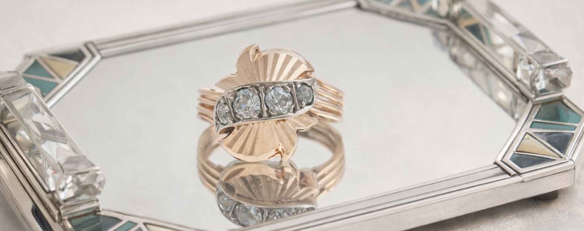 Alhajas de oro y relojes