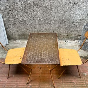 Juego de Exterior: Mesa con Vidrio y 2 Sillas de Chapa - imagen 1