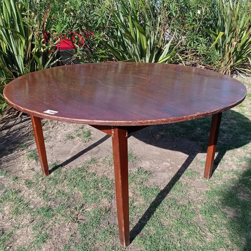 Lote anterior: Mesa circular de madera para hogar