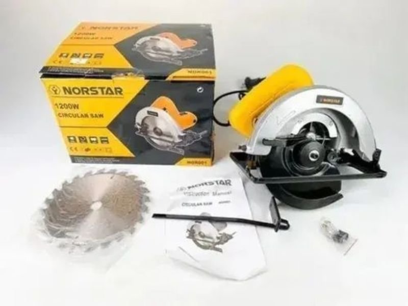 Sierra Circular Eléctrica Norstar 1200W con Disco