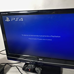 Consola Playstation 4 con 3 Joysticks y 5 Juegos - imagen 3