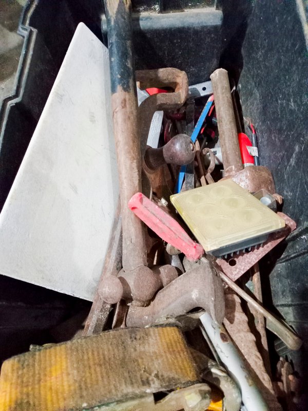 Cajón de herramientas y accesorios - imagen 4