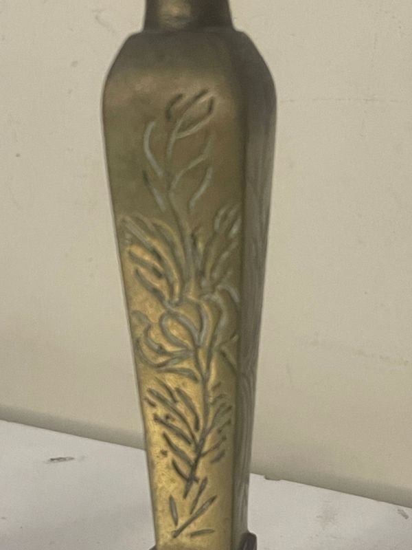 Candelabro en bronce de casi medio kilo y dos servilleteros origin Israel - imagen 5