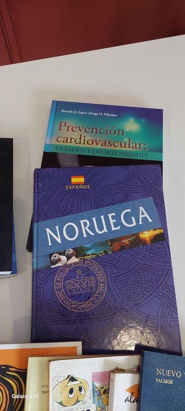 Colección de libros y materiales - imagen 4