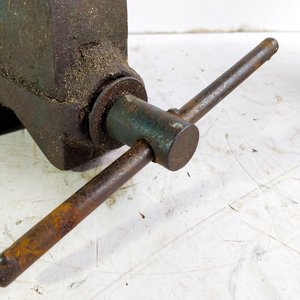 Morsa de Hierro para Taller - imagen 3