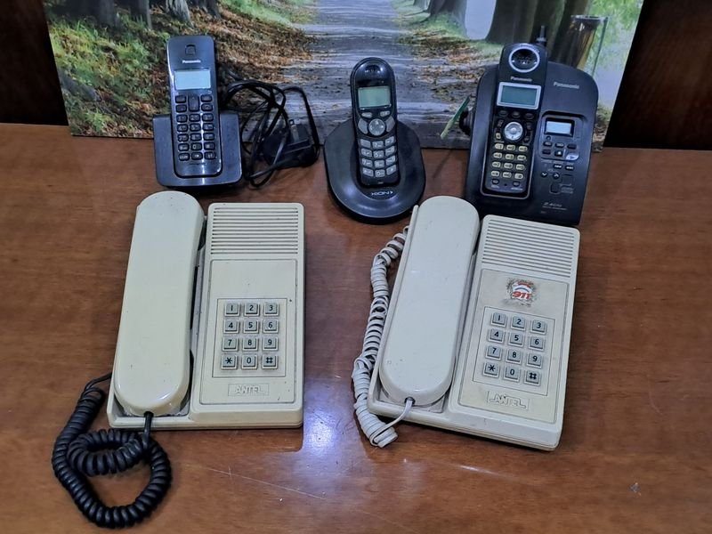 Lote anterior: Teléfonos Antel y Inalámbricos en Venta
