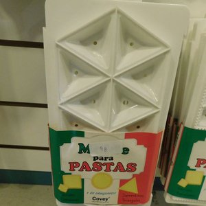 Molde para pasta ravioles o sorrentinos - imagen 2