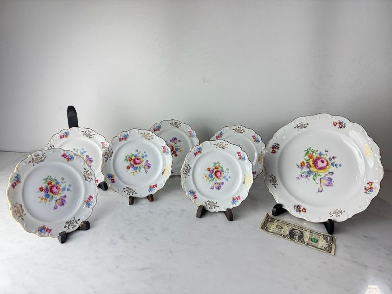 Lote anterior: Platos de postre en porcelana alemana Bavaria