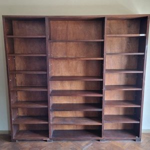 Importante Estantería Abierta Tipo Biblioteca Modular de Madera Castaño - imagen 1