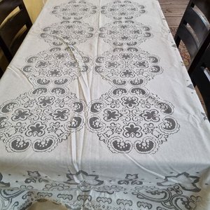 Elegante Mantel de Comedor Calado con Bordes Festoneados (200x140cm) - imagen 7