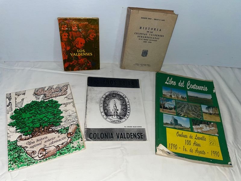 Libros Históricos sobre Valdenses y Colonia, Colección de 7 Tomos