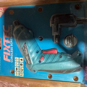 Taladro Atornillador a Batería Fixtec 3.6V con Puntas Intercambiables - imagen 2