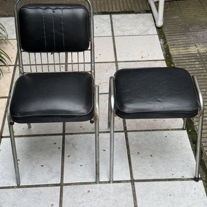 Silla y Banco Tapizado Negro con Estructura Cromada - imagen 5