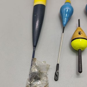 Lote de 5 Boyas de Pesca Variadas - imagen 5