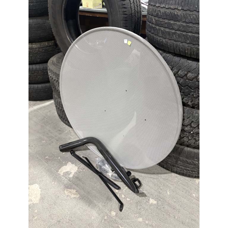 Antena satelital para instalación al aire libre