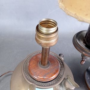 Lote de 2 Lámparas de Mesa en Bronce, una estilo Primus - imagen 4