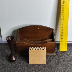Set de 3 piezas de madera: organizador, florero y portalápices - imagen 3