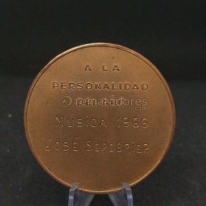 Medalla "A la Personalidad Música 1966" José Serebrier - imagen 2