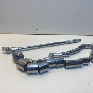 Lote anterior: Juego de 24 Piezas: Palanca de 1/2" y 23 Dados Métricos
