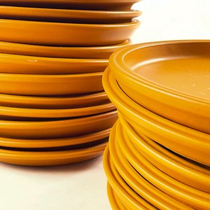 Dieciocho Platos Llanos de Cerámica Color Terracota - imagen 3