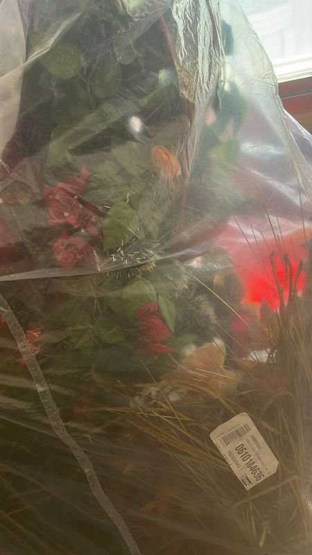 Lote anterior: Flores artificiales en bolsa de plástico