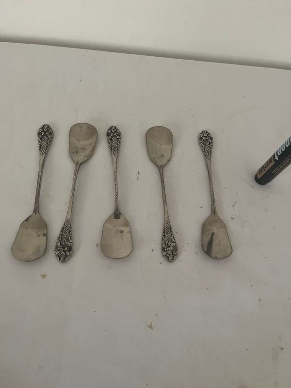 Lote anterior: Cucharas de plata con adornos