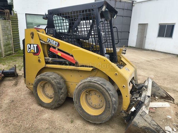 Mini Cargadora Caterpillar 226B3 Amarilla - imagen 1