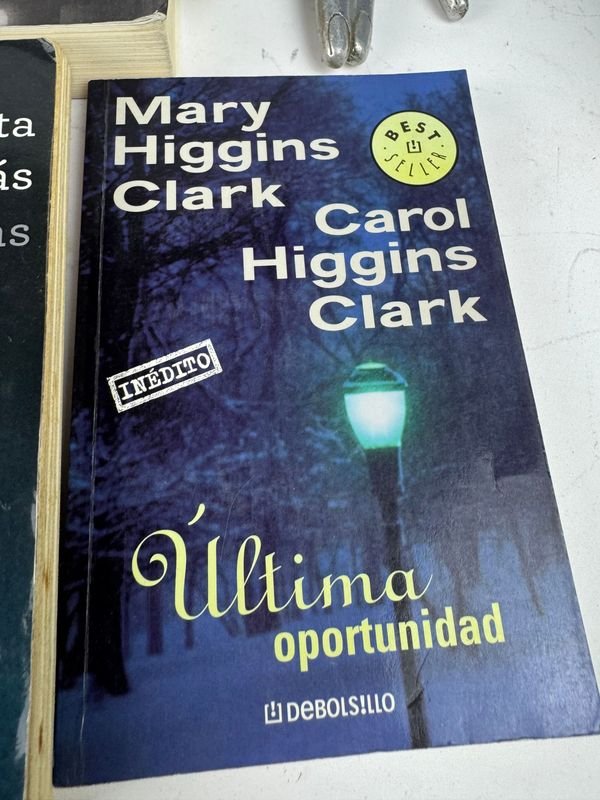 Colección de libros de Thriller, Romance y Best-sellers Contemporáneos - imagen 4