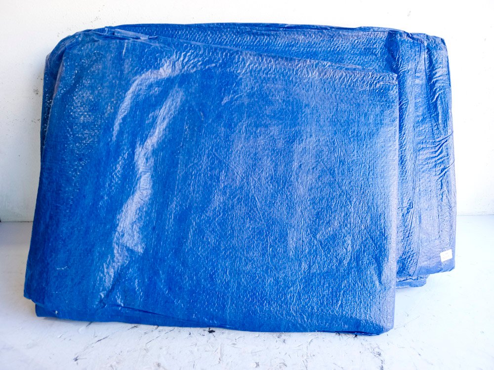 Lote siguiente: Lona azul de 8 x 10