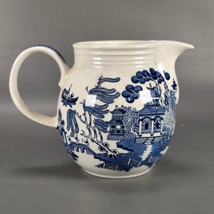 Lote anterior: Lechera de Porcelana Inglesa Churchill "Willow" - 13cm Alto